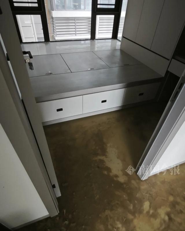 ！业主崩溃：全屋都是无法接受爱游戏app婚房被粪水浸泡(图8)
